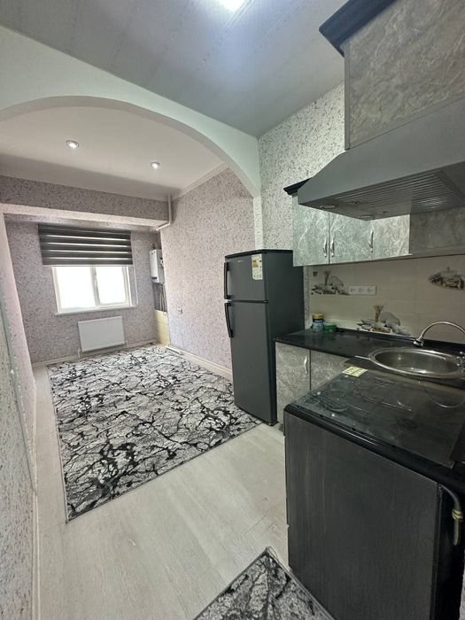 Шахар марказида жойлашган 2 хонали квартира ижарага берилади