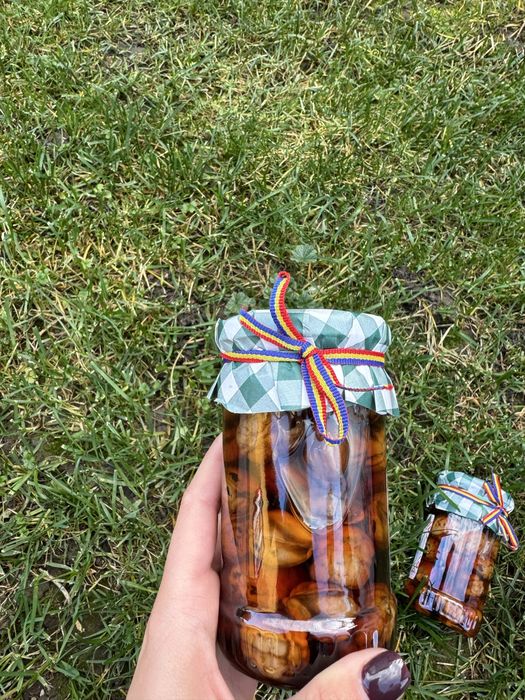 Dulceata de nuci verzi