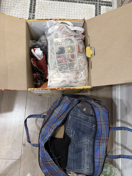 Отдам вещи беслатно