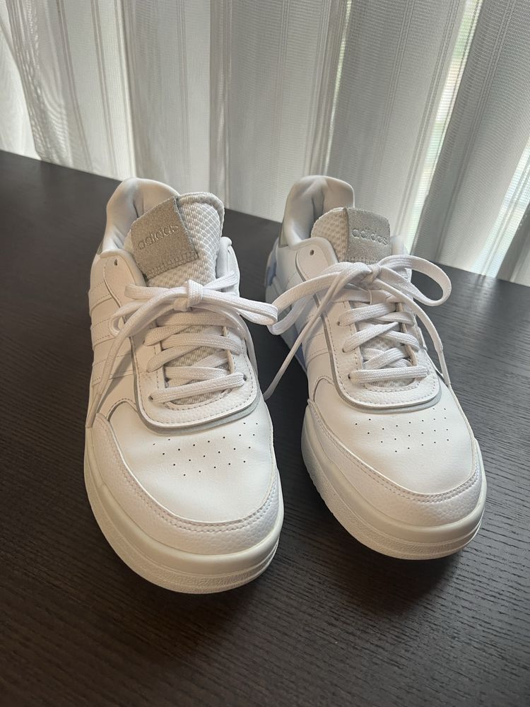 Дамски кецове Adidas