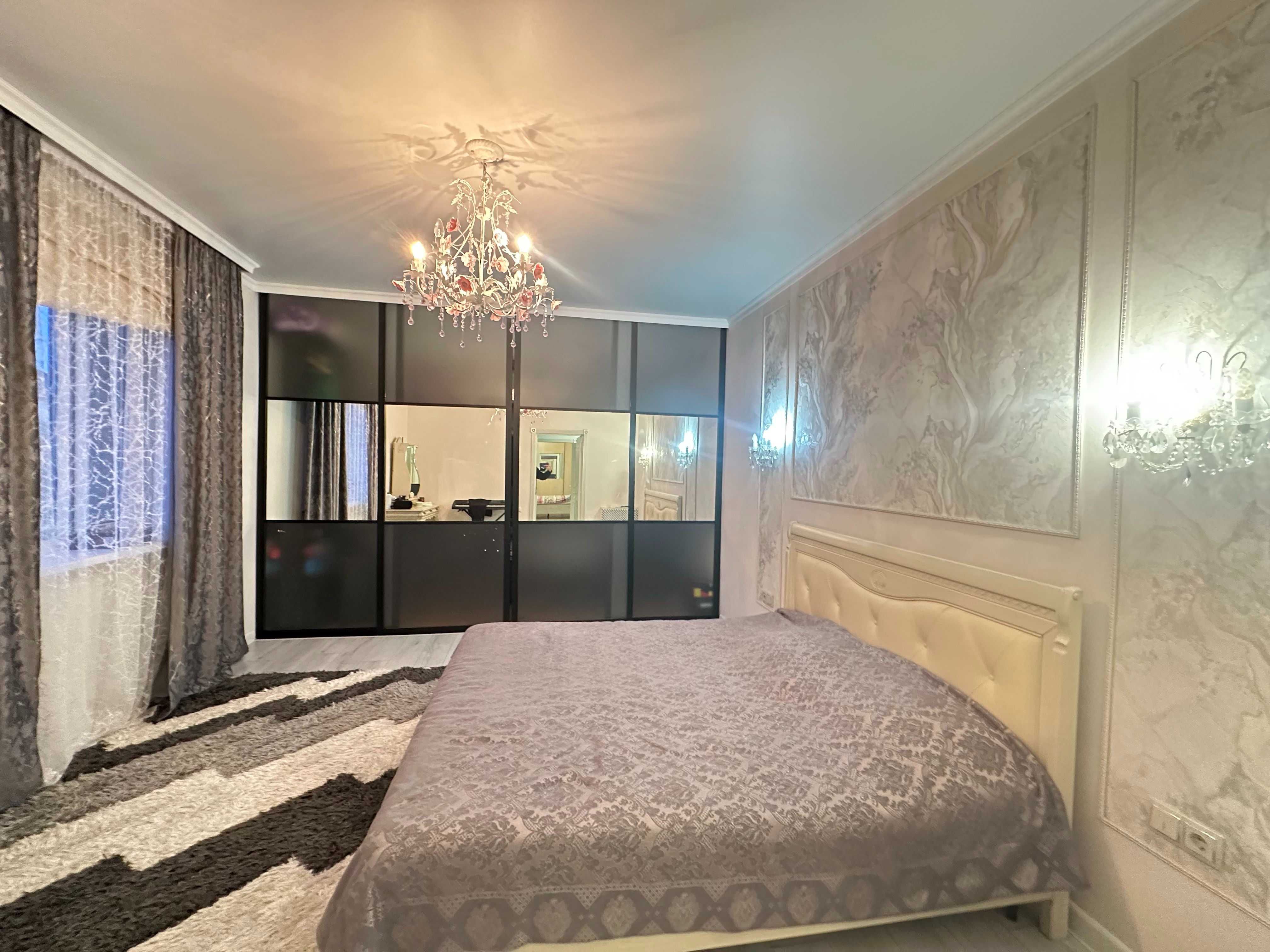 6-ти ком дом 336 м². мкр Таугуль. С гаражом и участком 10 соток.