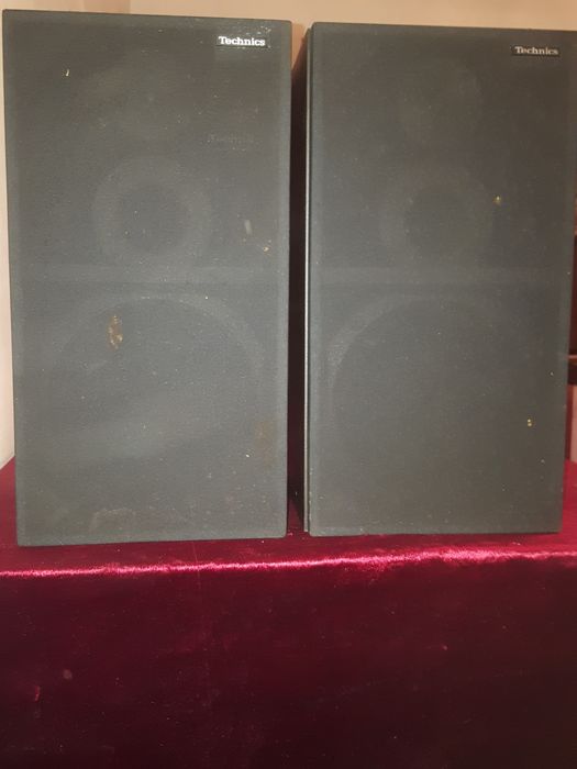 2 Boxe Technics.Japan..model SB 3030.