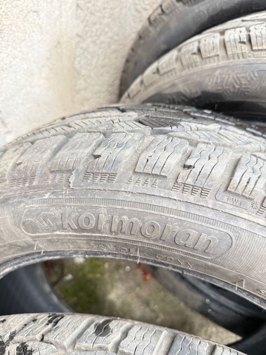 Зимни Гуми 215/55/17