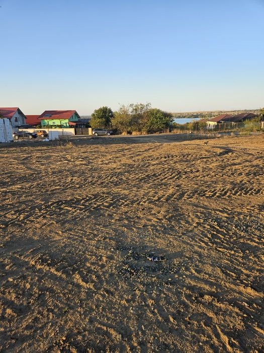 Teren de vânzare în Câșlița, Tulcea – vedere la lac