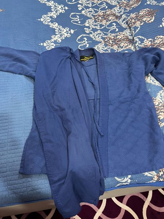 Продам кимоно для дзюдо