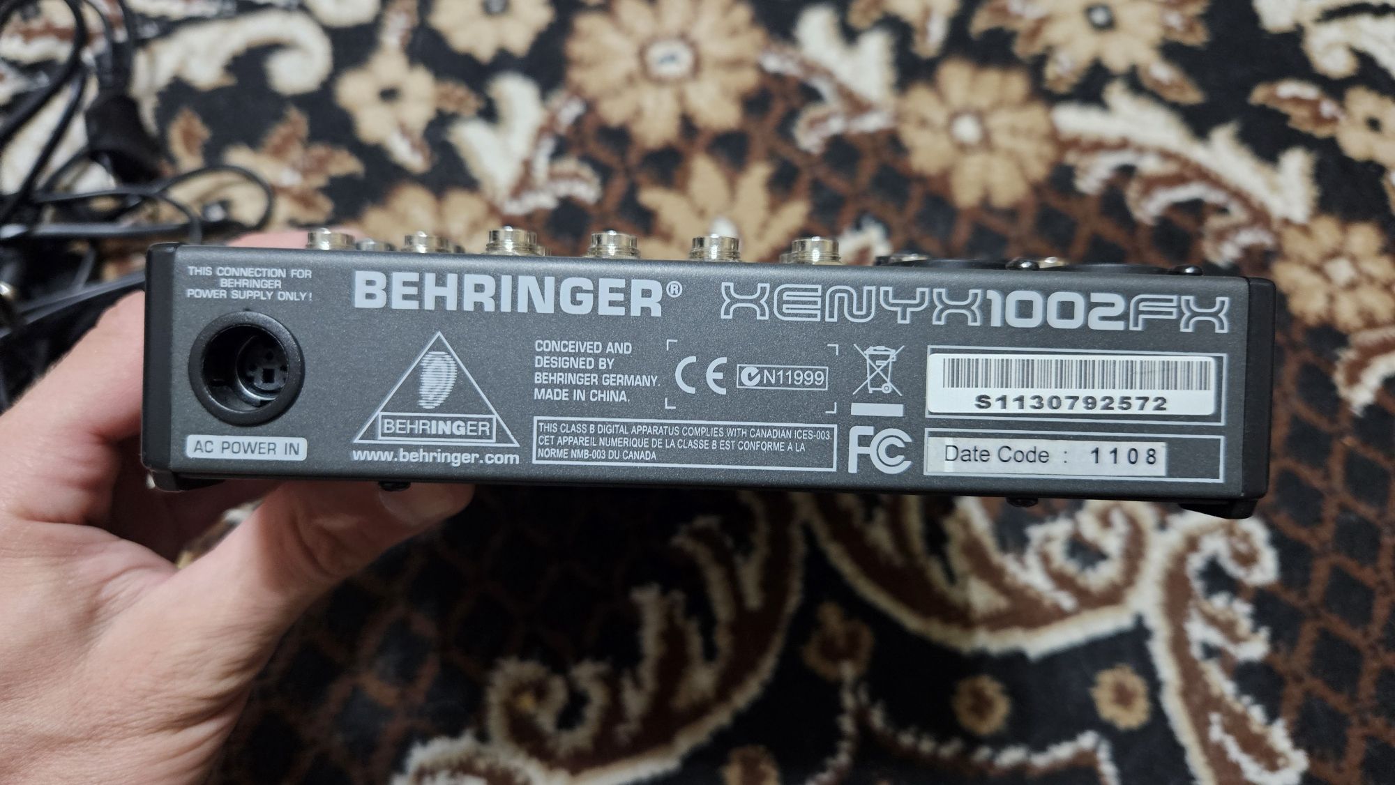 Микшерный пульт behringer 1002fx