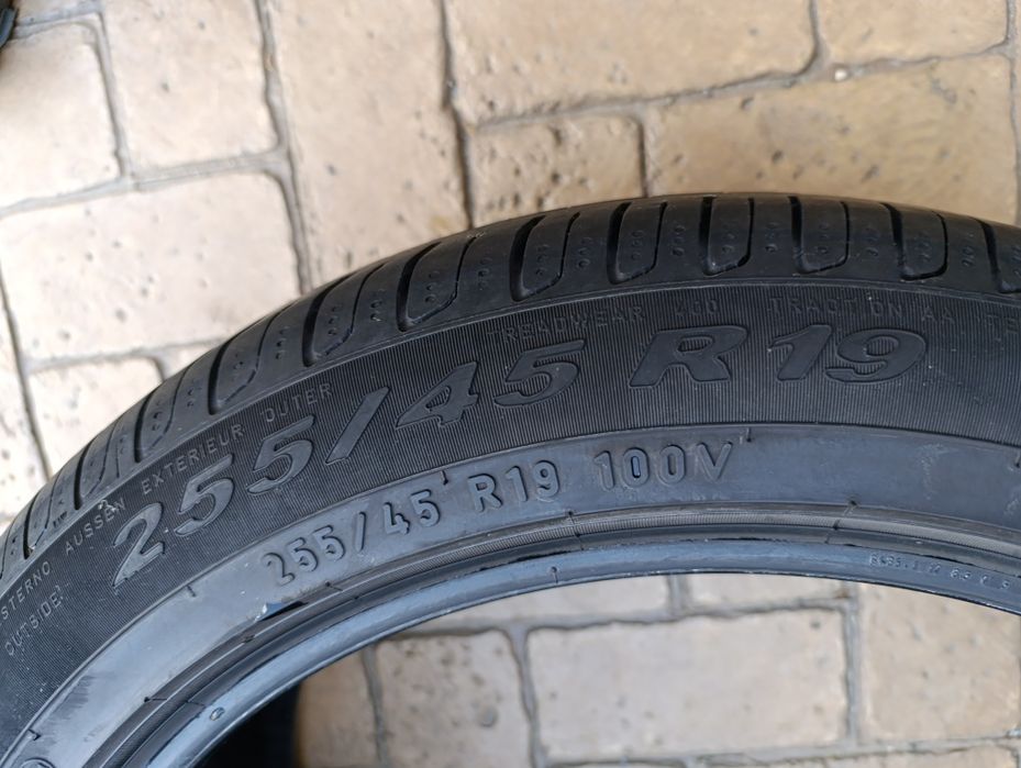 Летни гуми Pirelli 255/45/19