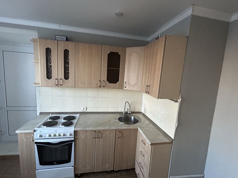 Кухонный гарниткр в отличном состоянии