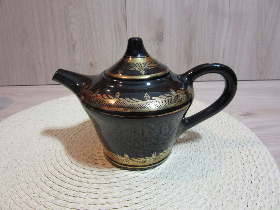 Сервиз за кафе от черна керамика