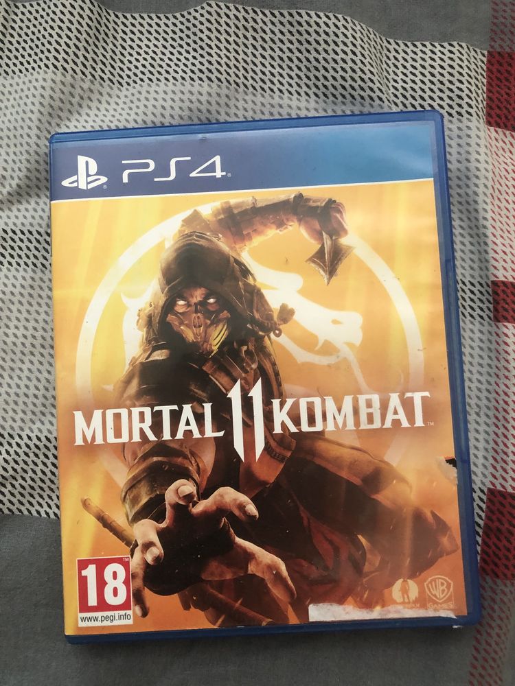 Игри за PS4, конзола и джойстици