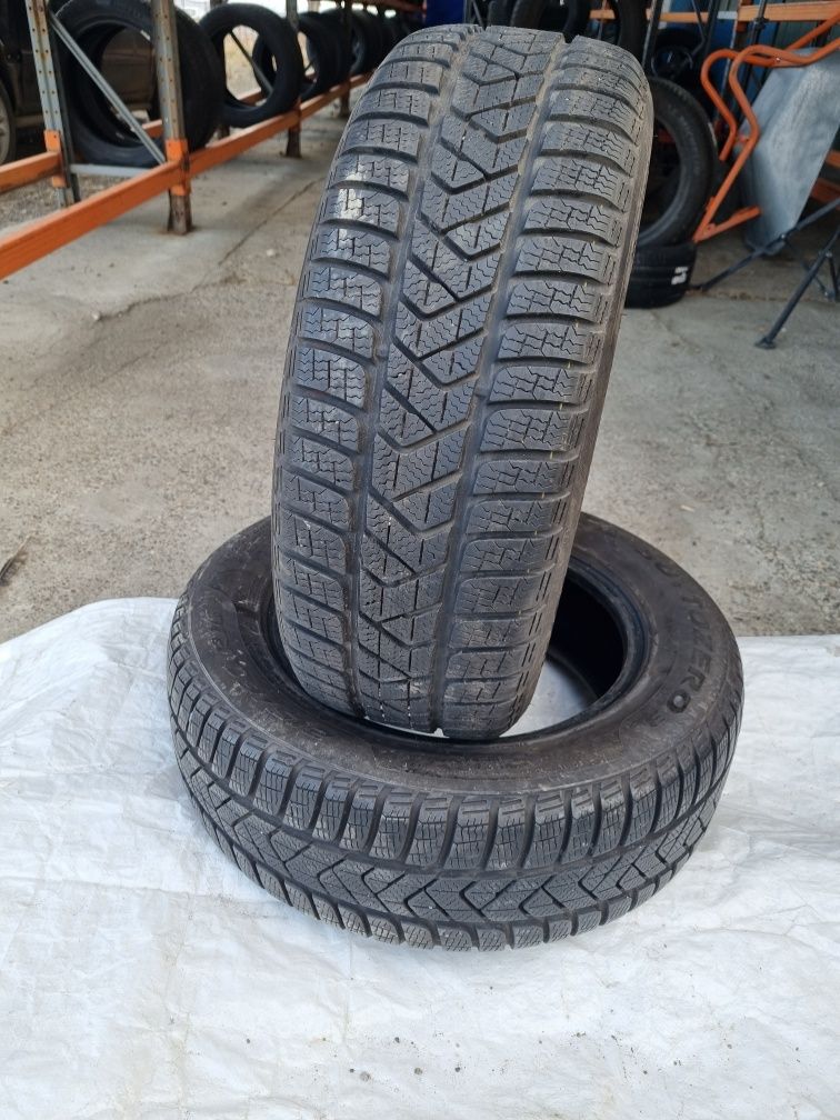 Anvelope 215 60 16 Pirelli Sottozero 3 Winter Iarna