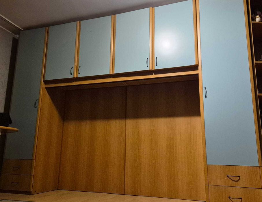 Большой шкаф - стенка