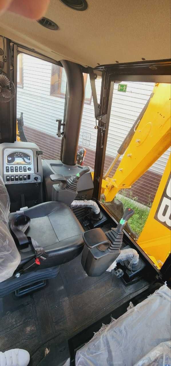 Продаётся  экскаватор-погрузчик JCB 3DX PRO (телескоп, джойстик)