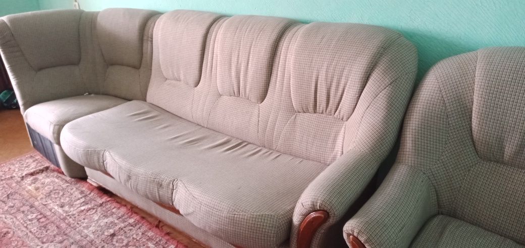Продам угловой диван