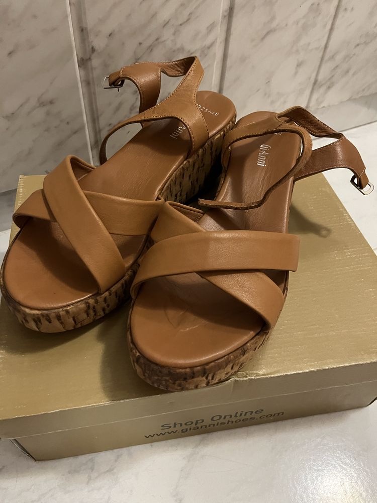 Дамски сандали GiAnni