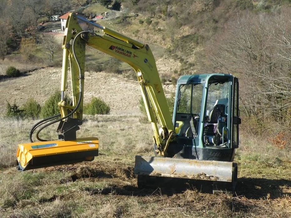 Tocator resturi vegetale hidraulic T7 105