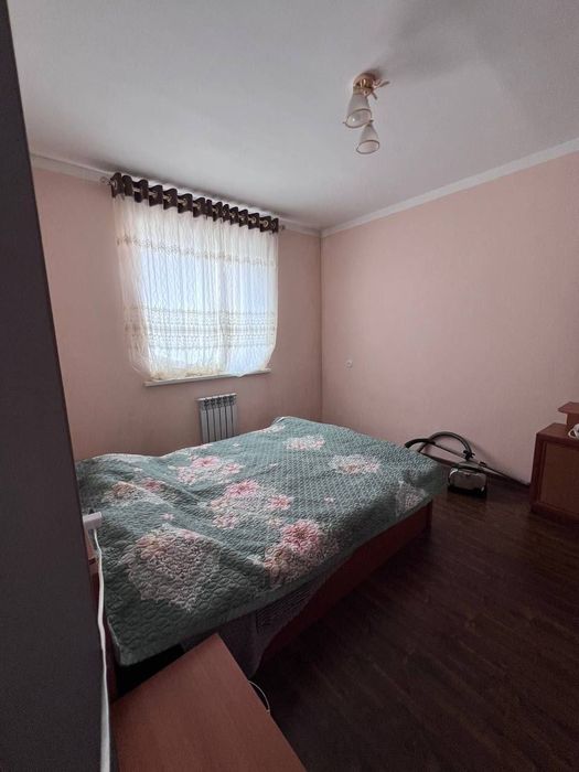 3 xonaliy dom ijaraga beriladi