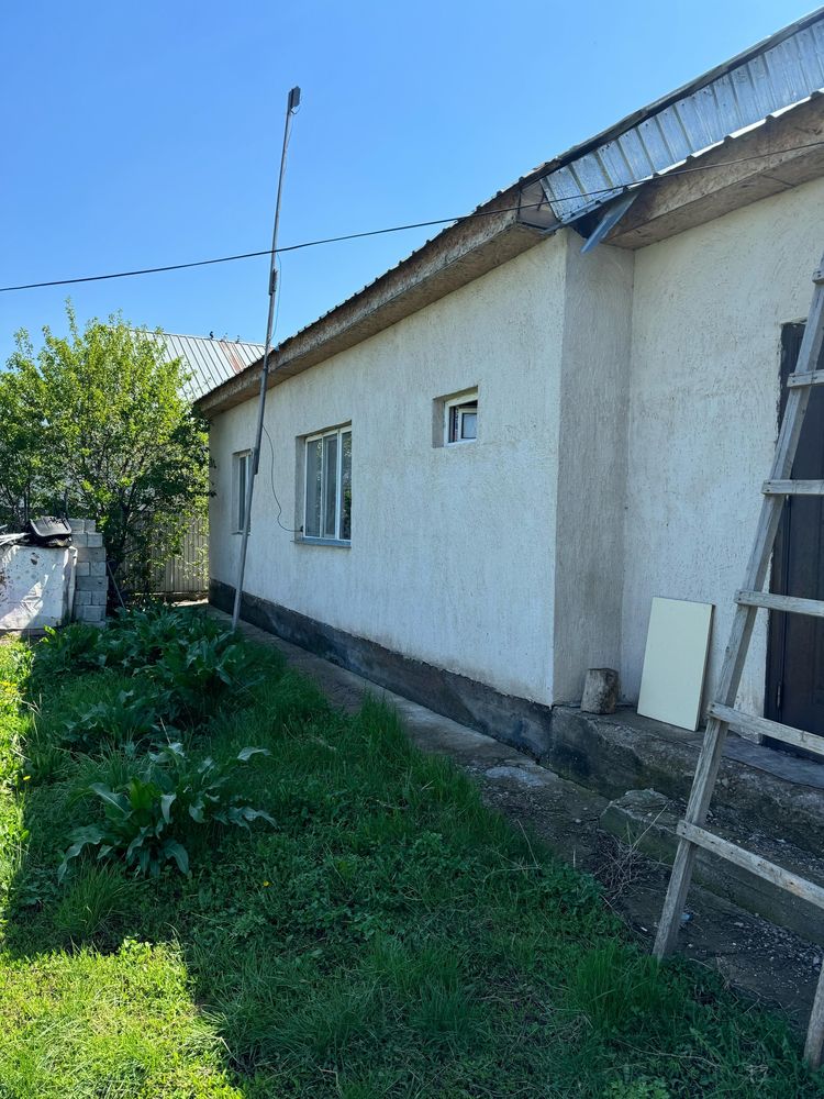 Дом в Кайназар, срочно продаем! 5 комнат, на газе