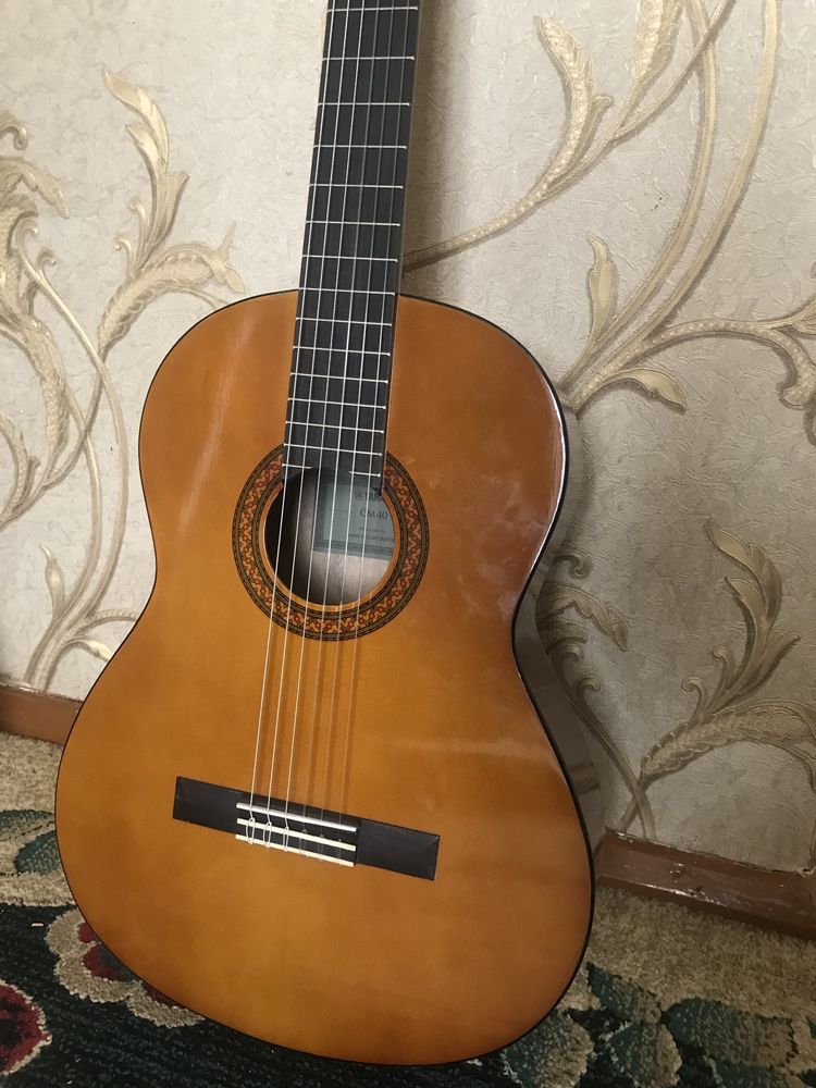 Yamaha. Gitara gitara