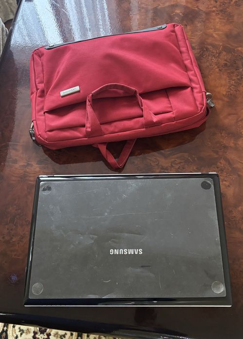 Ядренный ноутбук с дисководом (Самсунг)