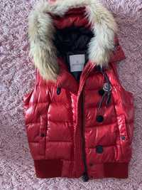 Moncler елек с естествен косъм от лисица