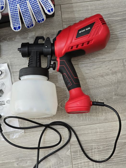 Pistol electric de vopsit 700W, rezervor 1200ml