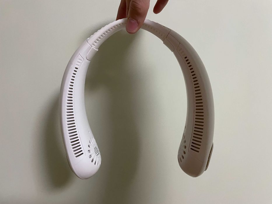 Удобен и лесно преносим вентилатор за врат - неизползван