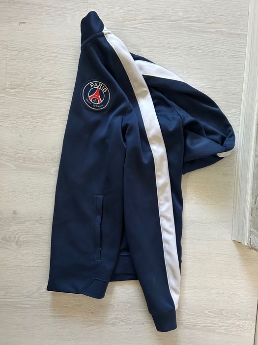 Мъжко горнище ретро