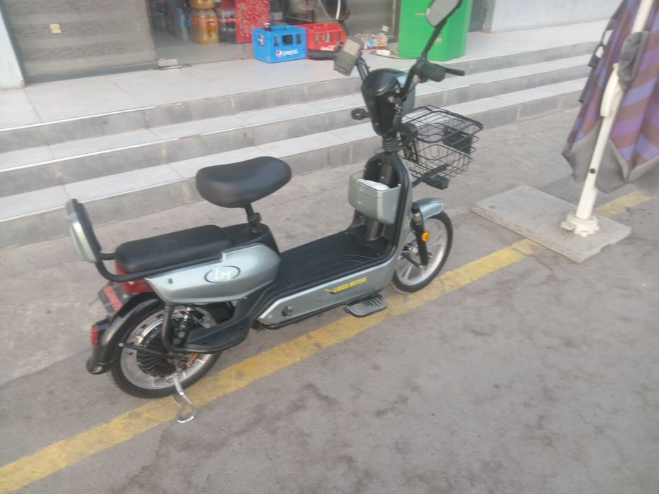 Skuter 60km yuradi
