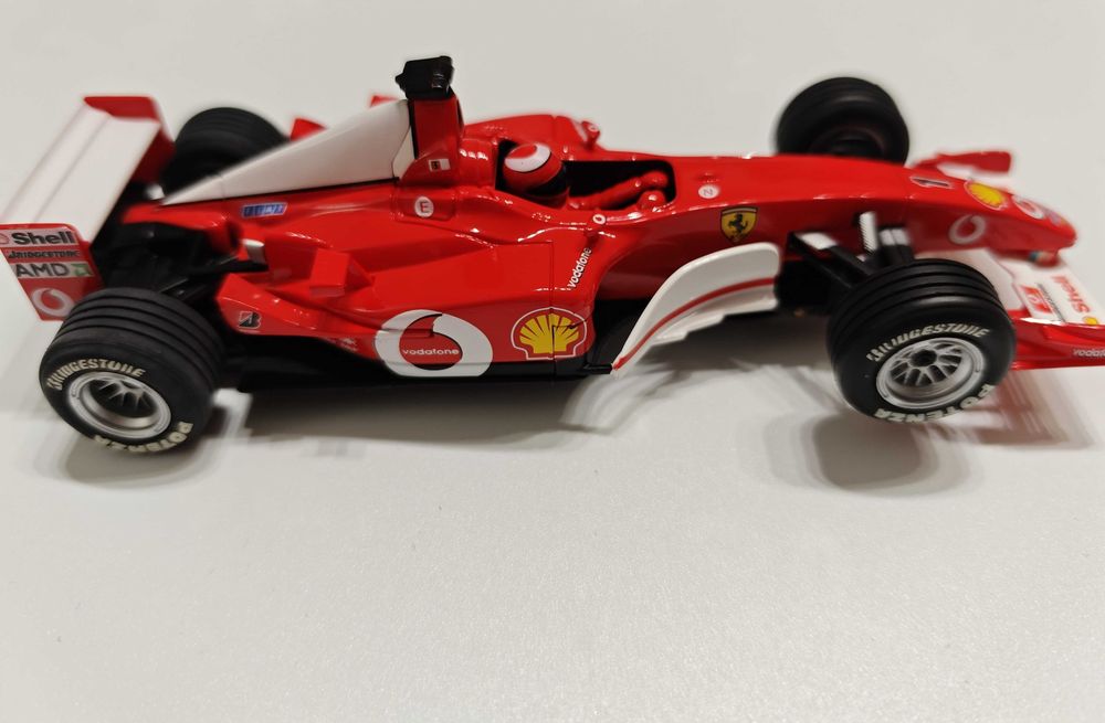 Колекционерска лимитирана серия модел на Ferrari F2002 V10 No. 1