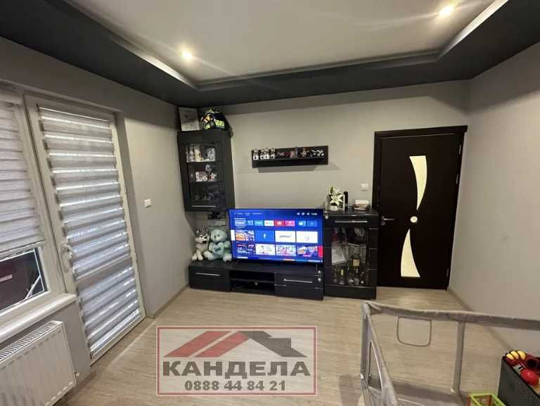 Продава се Тристаен апартамент в Пловдив, Въстанически - 93 кв.м за 1484 €/кв.м - Снимка #1