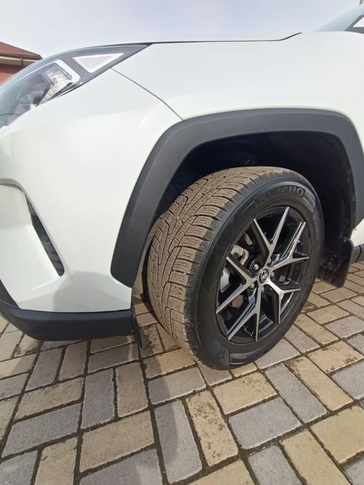 Резина Kumho 255/55/R18