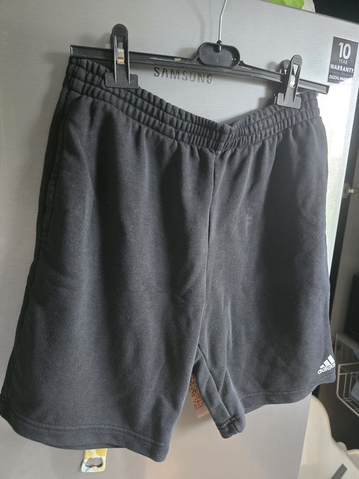 Pantaloni scurti Adidas M
