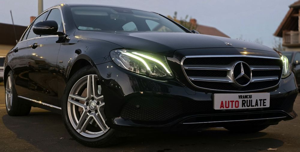 Mercedes Benz E350e Hybrid 9G-Tronic