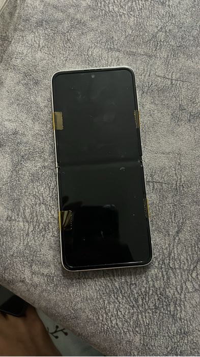 Срочно Samsung z Flip 3