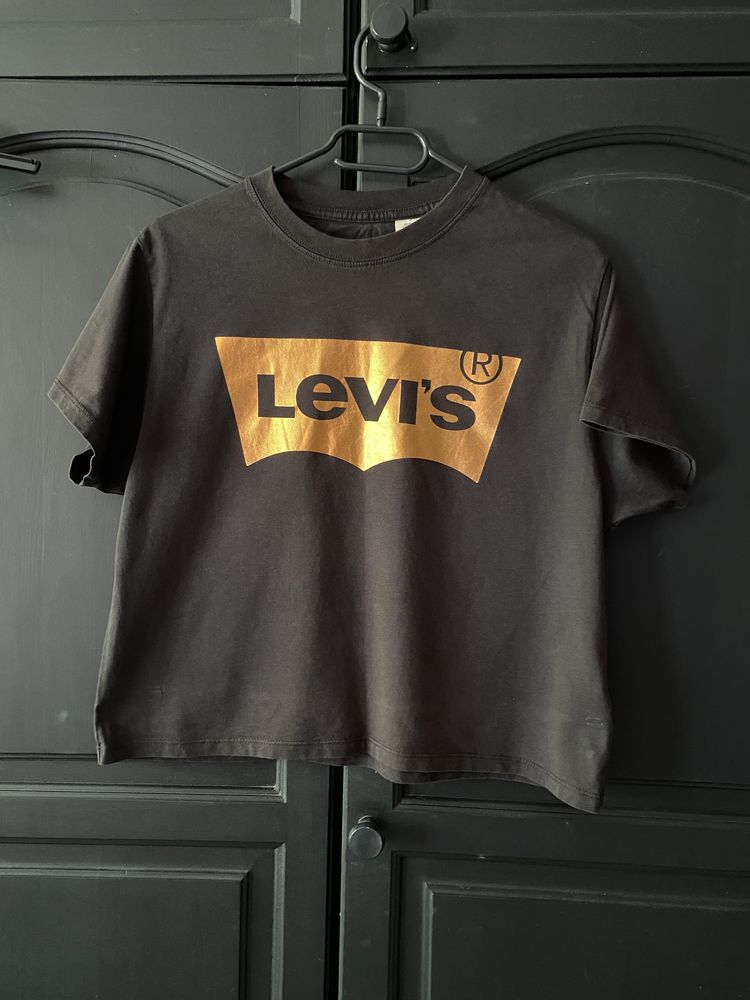 Тениска Levi’s rose gold logo