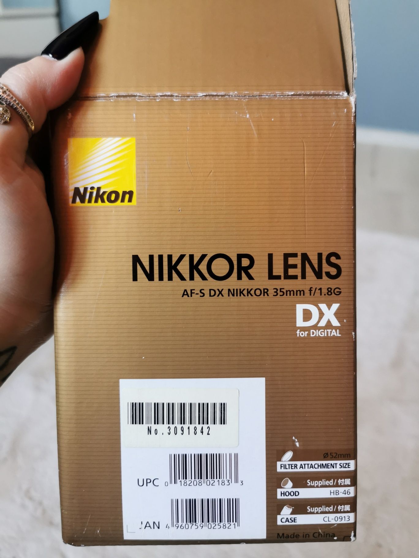 Vând aparat foto DSLR Nikon D3300 obiectiv AF-P NIKKOR 18-55mm si 35mm