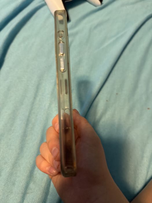 Husa iphone 16 pro (stare foarte buna)