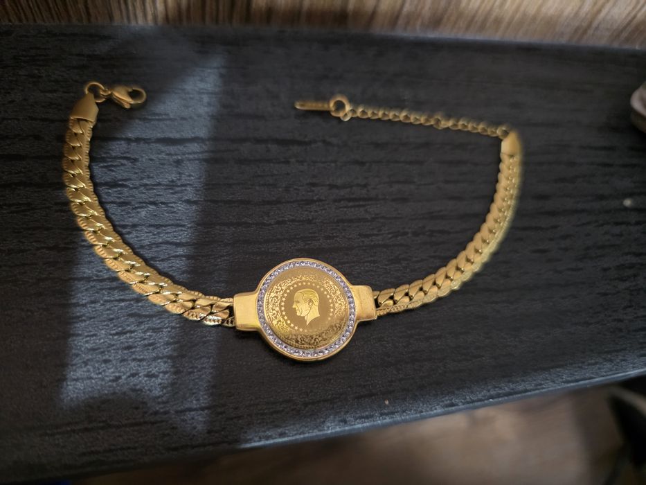 Bratara otel inoxidabil placata cu aur.