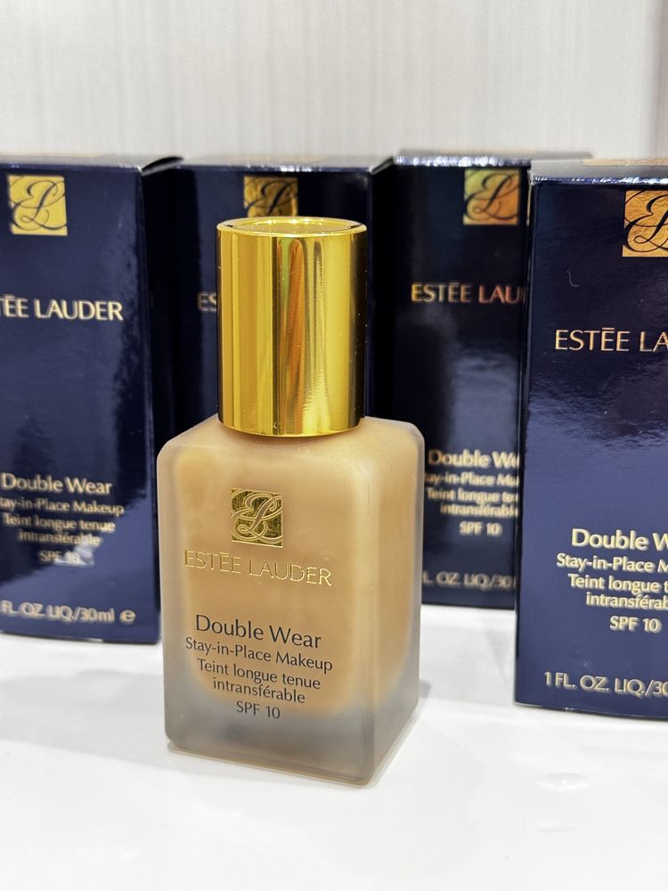 Фондьотен Estee Lauder Double Wear 3С3 и 4W3