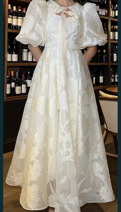 Очень красивое и нежное платье