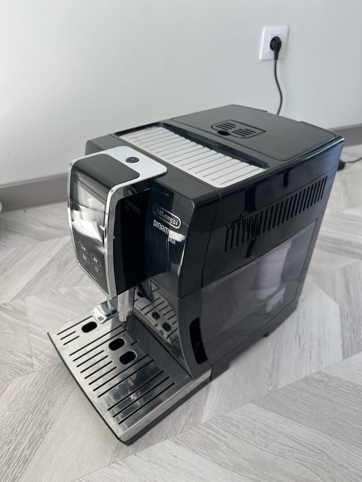 Продавам кафемашина Delonghi