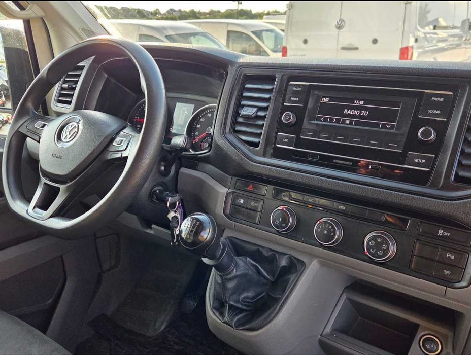 Închiriere dube Volkswagen Crafter Extralung – L4H3