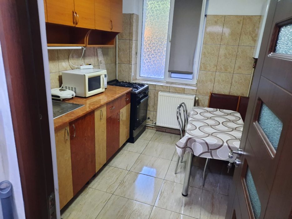 Apartament 2 camere zona Teilor