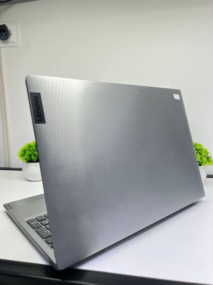 Lenovo core i3-11