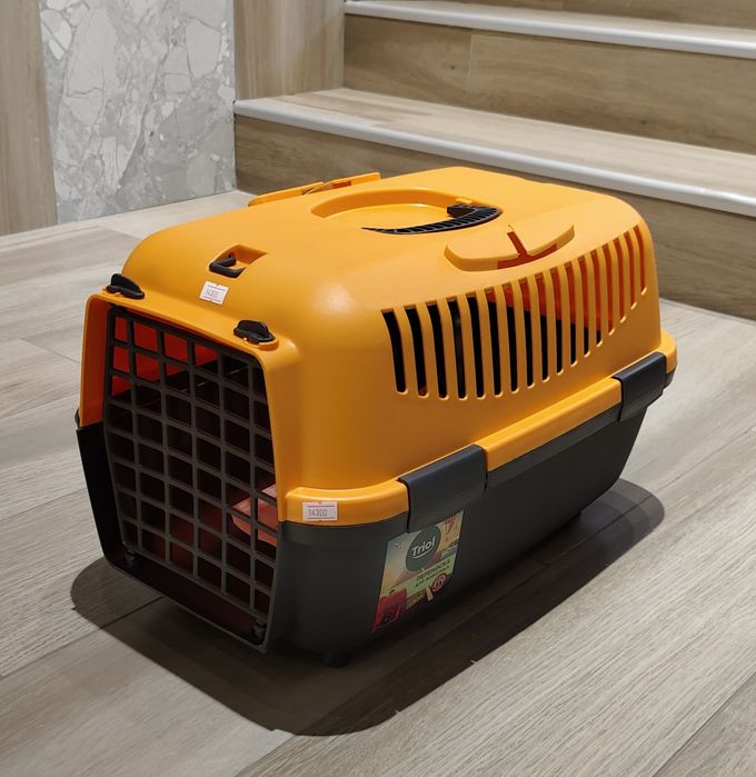 Пластиковая переноска для кошек,переноски