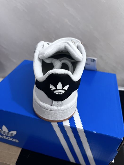 Маратонки adidas