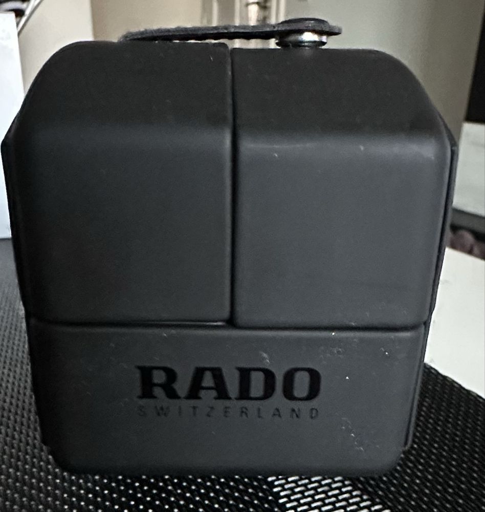 Часовник RADO Captain Cook