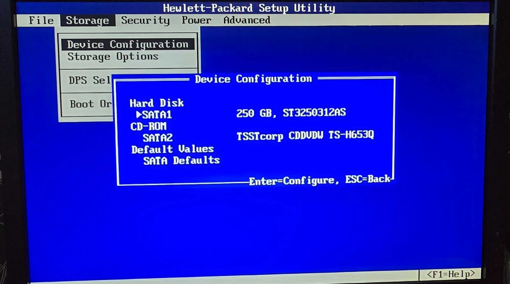 Компютър -  HP rp5700 Small Form Factor (SFF)