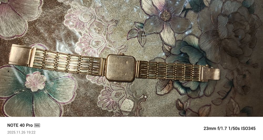 Mak time Rossiyada chiqarilgan 583 probali tilla soat